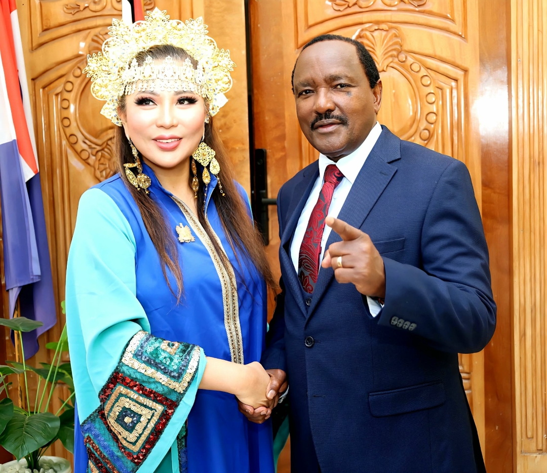 Queen Maria and Kalonzo Musyoka Honor Graduates